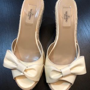 Valentino wedge